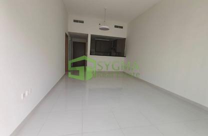 Apartment - 1 Bedroom - 2 Bathrooms for rent in East Coast Building - Barsha Heights (Tecom) - Dubai