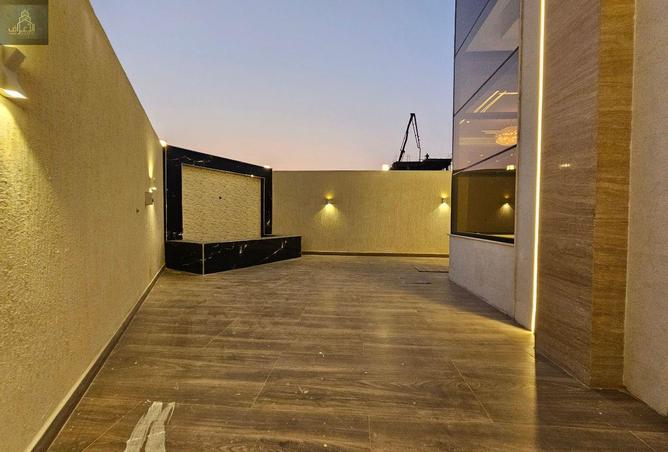 122899933 - Property Image 3