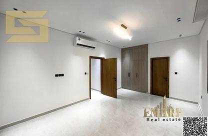 عمارة بالكامل - 7+ - 7+ للايجار في فلل المرينا ام القوين - مارينا أم القيوين - أم القيوين