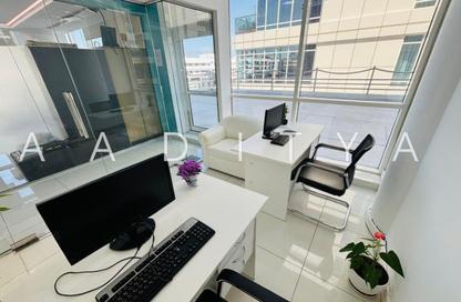 Office Space - Studio - 1 Bathroom for rent in Al Fajer Complex - Oud Metha - Bur Dubai - Dubai