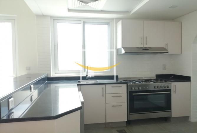 3-bed villa in Al Badaa Street · Maid's room — photo 2