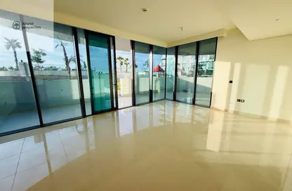 شقة - 2 غرف نوم - 4 حمامات للايجار في باي ريزيدنس - جزيرة حياة - ميناء العرب - راس الخيمة - رأس الخيمة