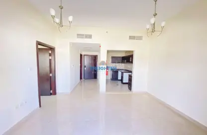 شقة - غرفة نوم - 2 حمامات للايجار في مسكن الزبيدي - منطقة 14 - قرية جميرا الدائرية - دبي