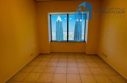 Apartment - 3 Bedrooms - 3 Bathrooms for rent in 21st Century Tower - Sheikh Zayed Road - Dubai