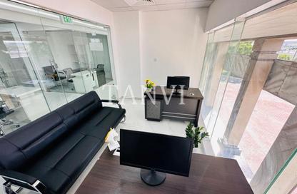 Office Space - Studio - 1 Bathroom for rent in Reem Residency - Al Karama - Dubai