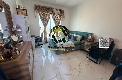 Apartment - 2 Bedrooms - 3 Bathrooms for sale in Oasis Tower - Al Rashidiya 1 - Al Rashidiya - Ajman