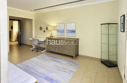 Villa - 4 - 3 for rent in District 4 - Jumeirah Park - Dubai Villa - 4 - 3 for rent in District 4 - Jumeirah Park - Dubai