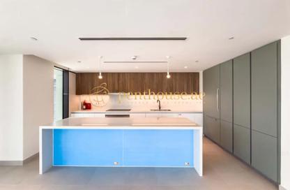 Apartment - 4 - 5 for sale in Erin - Central Park at City Walk - City Walk - Dubai