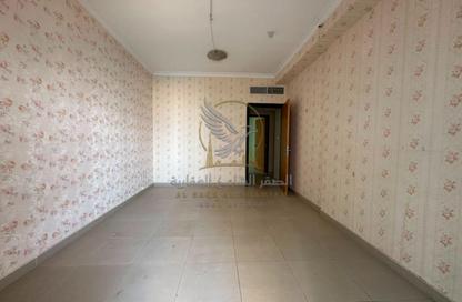 Apartment - 2 Bedrooms - 2 Bathrooms for rent in Al Khan Corniche - Al Khan - Sharjah