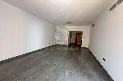 Apartment - 3 - 5 for rent in Al Majaz 3 - Al Majaz - Sharjah Apartment - 3 - 5 for rent in Al Majaz 3 - Al Majaz - Sharjah