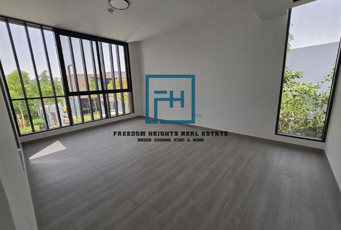 81117516 - Property Image 3