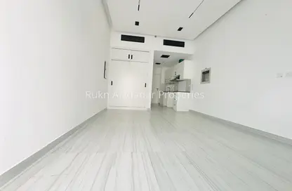 Apartment - 1 Bathroom for rent in Al Amir Abdullah Building - International City Phase 2 (Al Warsan 4) - Dubai