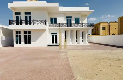 Villa - 5 Bedrooms - 5 Bathrooms for rent in Nad Al Sheba Villas - Nad Al Sheba 3 - Nad Al Sheba - Dubai
