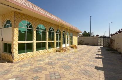 Villa - 3 Bedrooms - 5 Bathrooms for sale in Al Hamidiya 1 - Al Hamidiya - Ajman