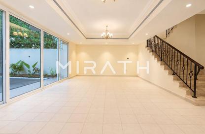 Villa - 4 Bedrooms - 4 Bathrooms for rent in Jumeirah 1 Villas - Jumeirah 1 - Jumeirah - Dubai