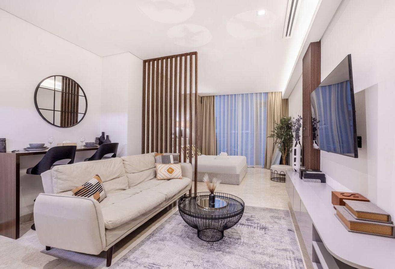 FULLY FURNISHED | VACANT SOON | UPGRADED photo 3