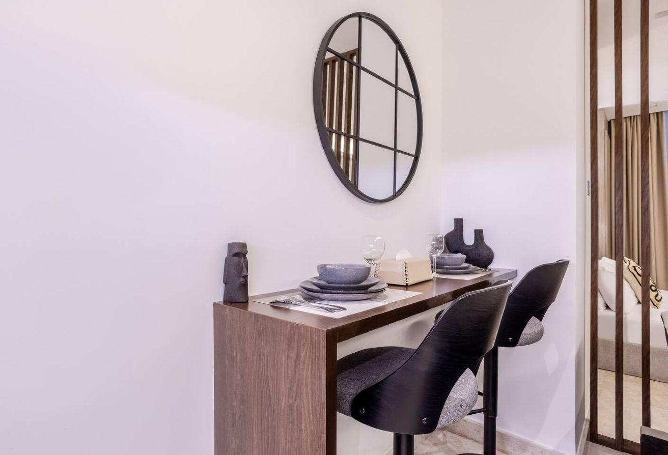 FULLY FURNISHED | VACANT SOON | UPGRADED photo 6