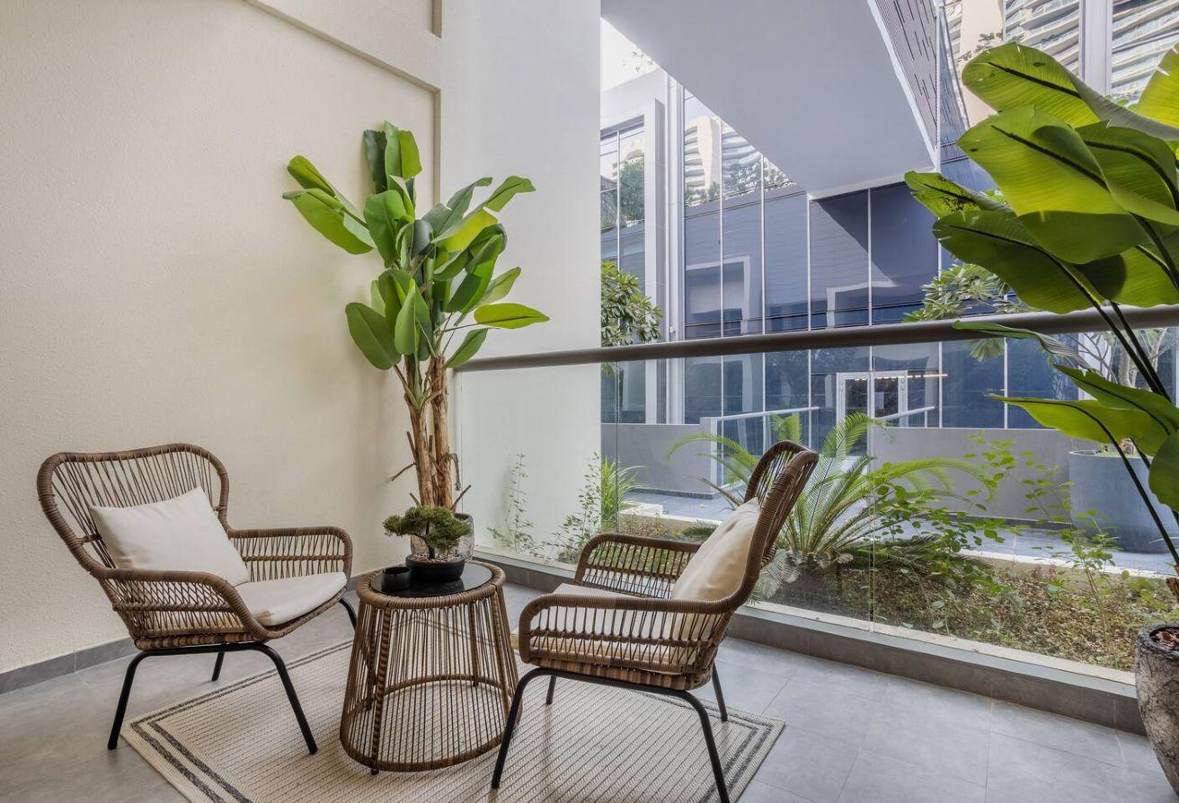 FULLY FURNISHED | VACANT SOON | UPGRADED photo 8