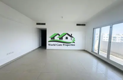 Apartment - 3 Bedrooms - 3 Bathrooms for sale in Tower 11 - Al Reef Downtown - Al Reef - Abu Dhabi