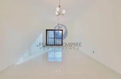 Apartment - 2 Bedrooms - 3 Bathrooms for rent in Emerald Jadaf 1 - Al Jaddaf - Dubai