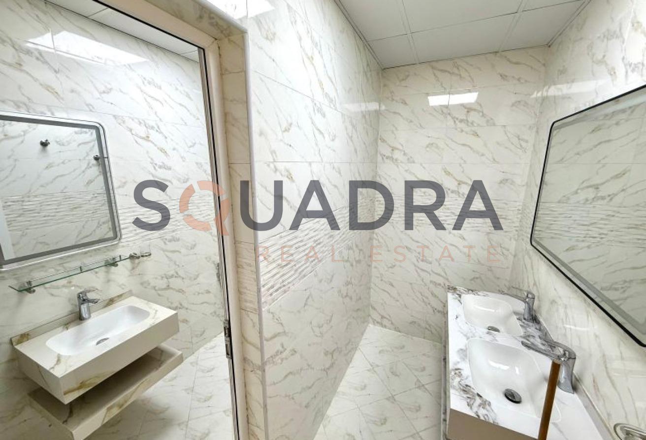 Spacious Family Home | Brand New | Easy Access photo 12