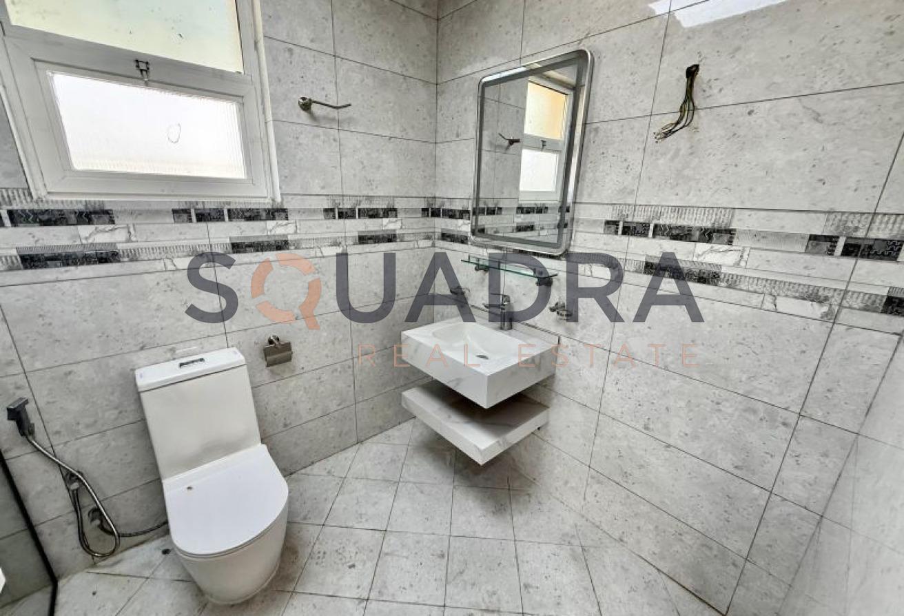 Spacious Family Home | Brand New | Easy Access photo 20