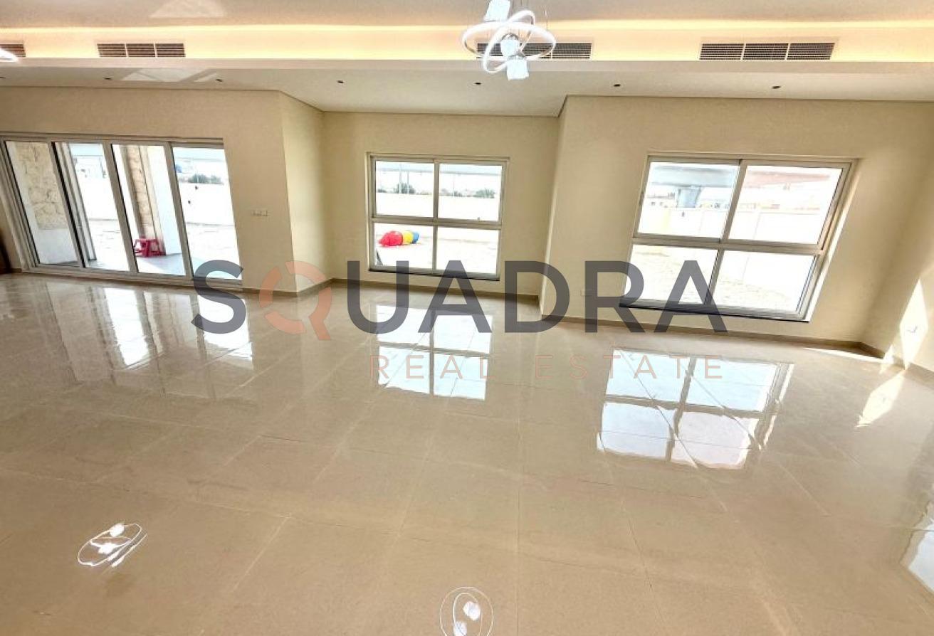 Spacious Family Home | Brand New | Easy Access photo 18
