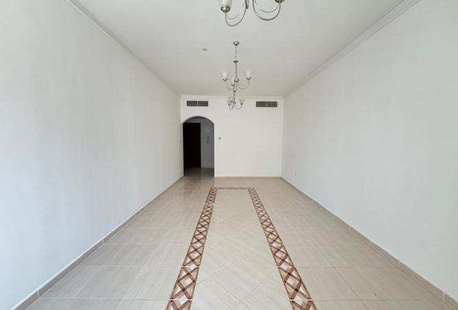 75403238 - Property Image 3