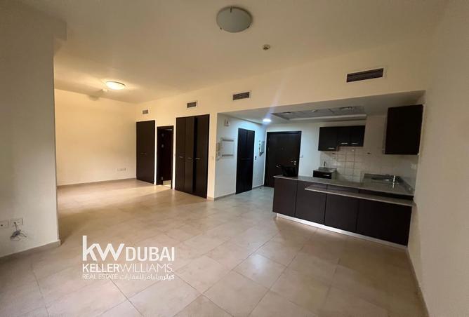 70271095 - Property Main Image