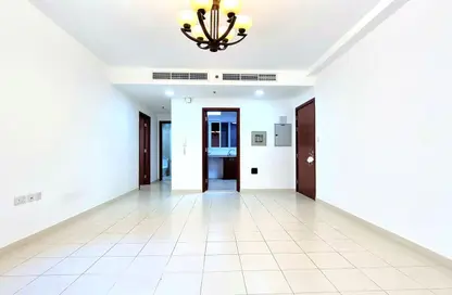 Apartment - 1 Bedroom - 2 Bathrooms for rent in Al Garhoud - Dubai