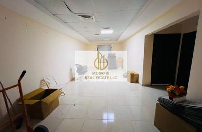 Apartment - 1 Bedroom - 1 Bathroom for rent in Muwailih Building - Muwaileh - Sharjah
