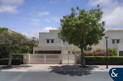 Villa - 4 Bedrooms - 4 Bathrooms for sale in Meadows 9 - Meadows - Dubai