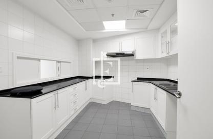 Apartment - 2 - 3 for sale in Dubai Jewel Tower - Dubai Internet City - Dubai