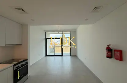 Apartment - 1 Bathroom for rent in Cubix Residences - District 12 - Jumeirah Village Circle - Dubai