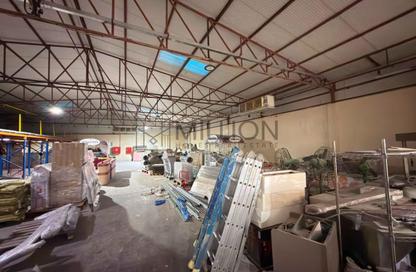Warehouse - Studio for rent in Umm Ramool - Dubai