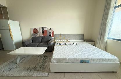 Apartment - Studio - 1 for rent in Palace Tower 2 - Palace Towers - Dubai Silicon Oasis - Dubai