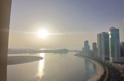 Apartment - 2 Bedrooms - 3 Bathrooms for rent in Al Khan Corniche - Al Khan - Sharjah