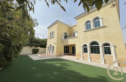 Villa - 3 - 4 for sale in District 5 - Jumeirah Park - Dubai