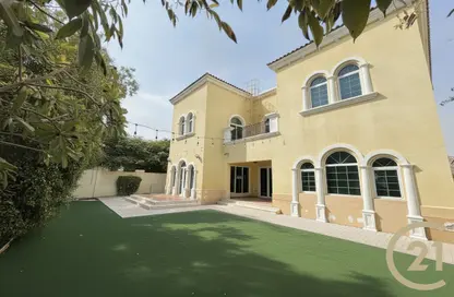 Villa - 3 Bedrooms - 4 Bathrooms for sale in District 5 - Jumeirah Park - Dubai