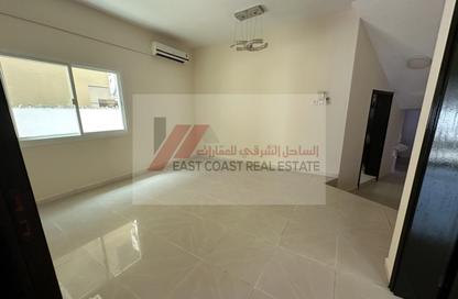 Villa - 4 - 4 for rent in Al Faseel - Fujairah