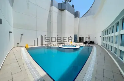 Apartment - 3 Bedrooms - 4 Bathrooms for rent in Al Aryam Tower - Tourist Club Area - Abu Dhabi