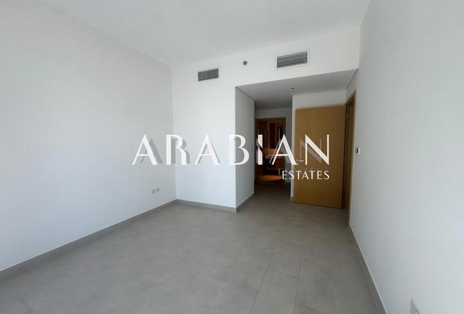 54410111 - Property Image 3