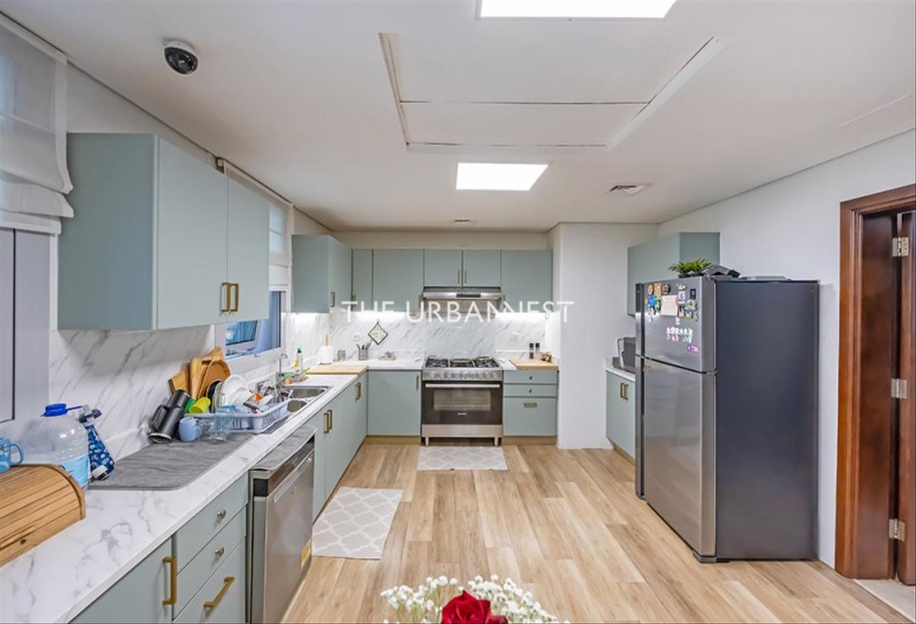 Upgraded and Extended | Spacious | Well Maintained photo 11