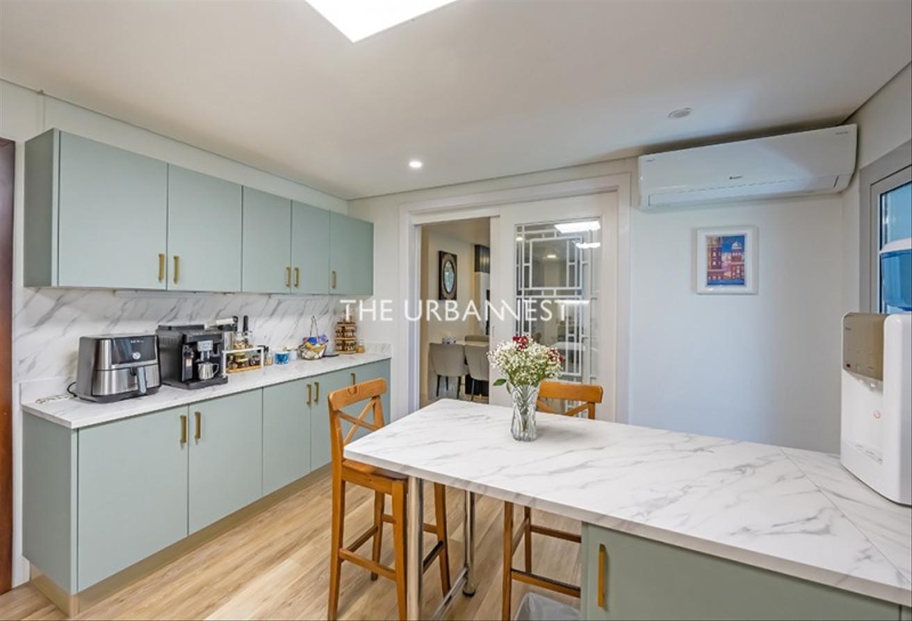 Upgraded and Extended | Spacious | Well Maintained photo 12