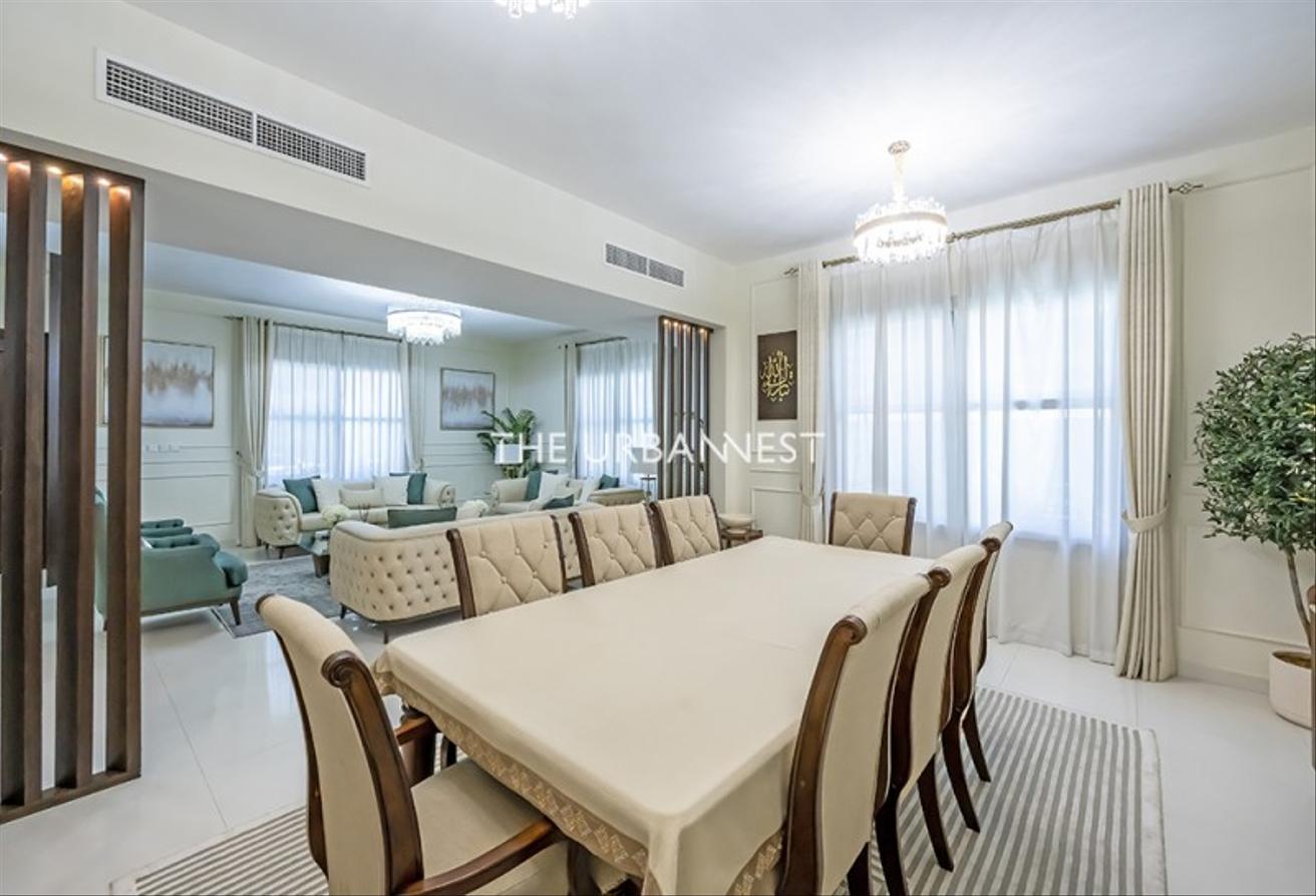 Upgraded and Extended | Spacious | Well Maintained photo 4