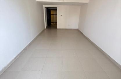 Apartment - 2 - 3 for rent in Al Majaz 1 - Al Majaz - Sharjah