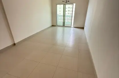 Apartment - 2 Bedrooms - 3 Bathrooms for rent in Al Majaz 1 - Al Majaz - Sharjah