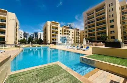 شقة - 2 غرف نوم - 2 حمامات للايجار في الظفرة 3 - الظفرة - جرينز - دبي