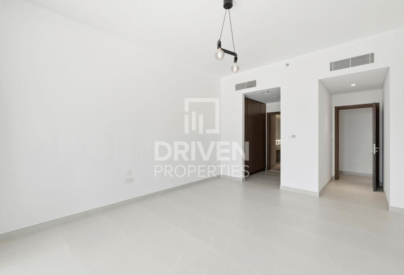 Burj Khalifa View | Huge Layout with Maid's Room photo 5