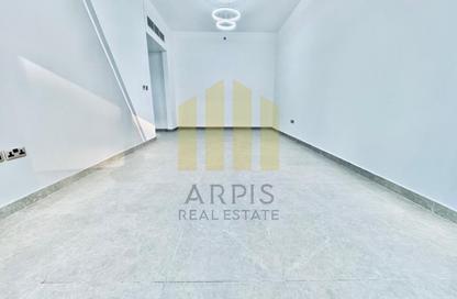 Apartment - 1 Bedroom - 2 Bathrooms for rent in Iltemas Residence - Jumeirah Garden City - Al Satwa - Dubai